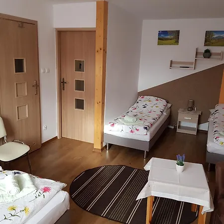 Goscinne Lila *